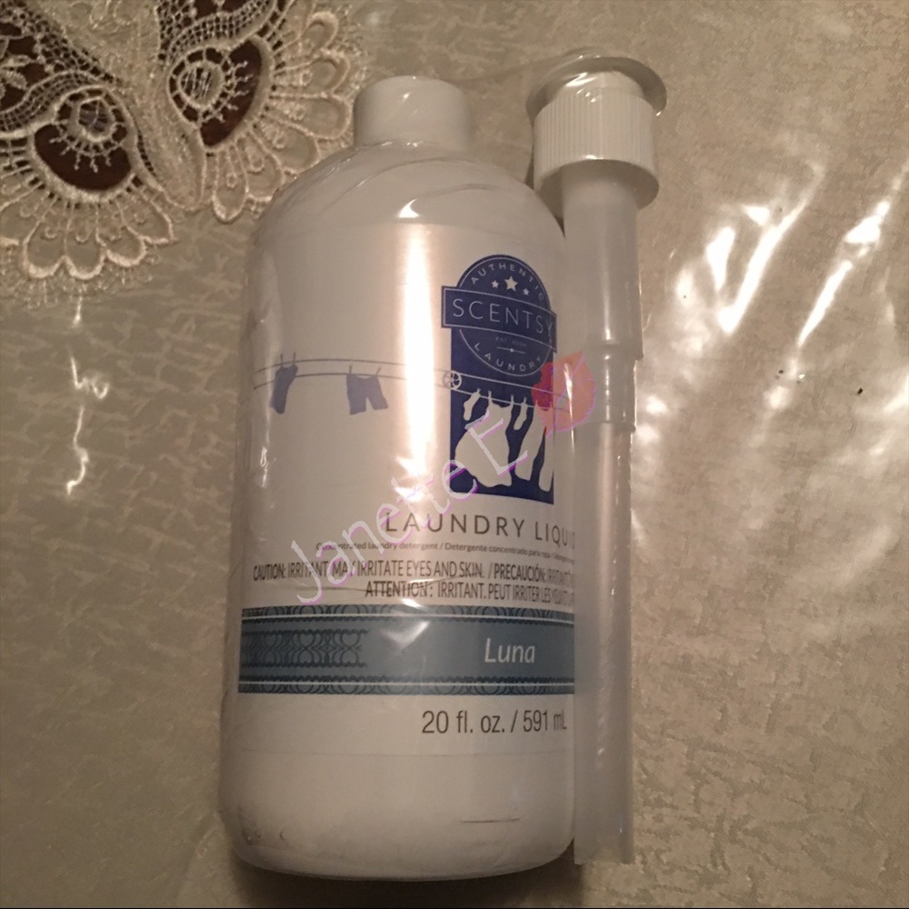 Scentsy luna laundry deetergent
